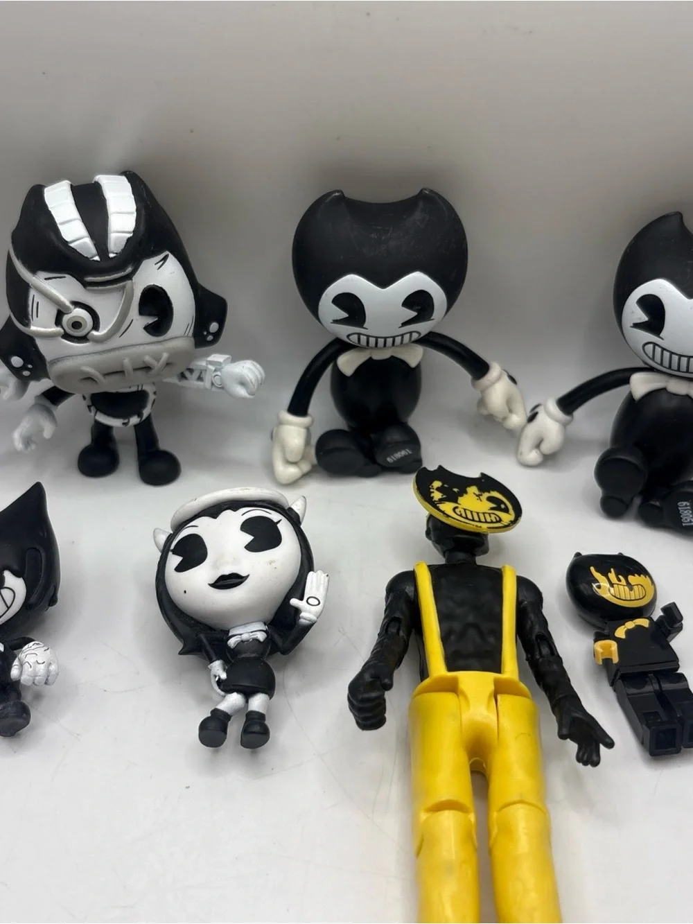 Bendy and the Ink Machine Action Figure Lot of 8 Assorted Characters Articulated